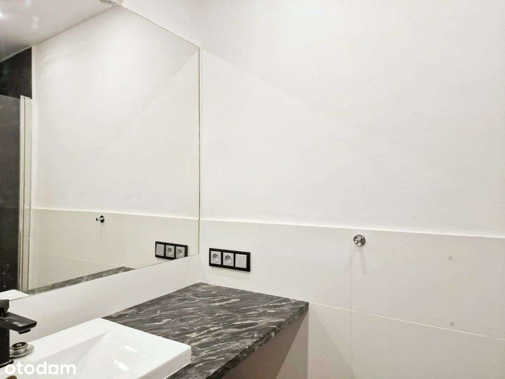 Centrum 4 pokoje,możliwość parkowania na-10