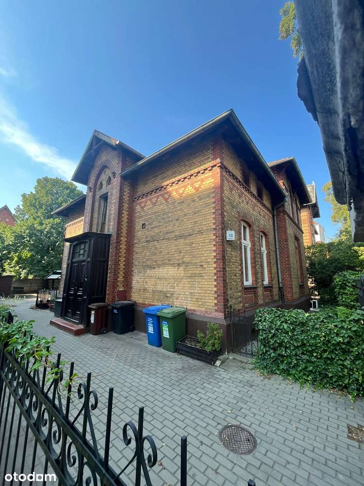 Na sprzedaż kamienica z 1896 roku wybudowana w stylu szwajcarskim.-3