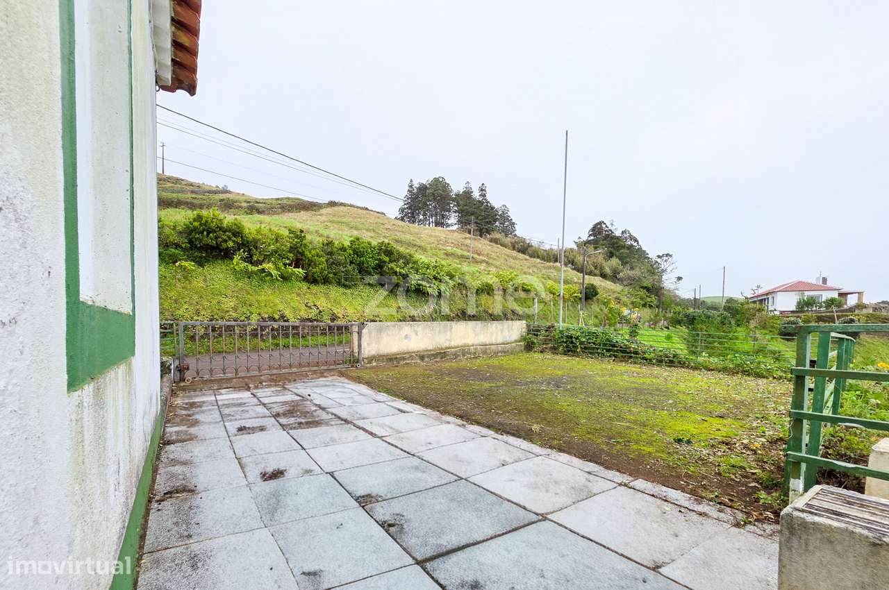 Moradia T2 com Dois Pisos Independentes, Varanda, Terraço e Vista Mar - Grande imagem: 5/35