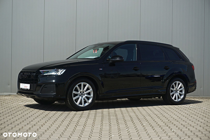 Audi Q7 - 1