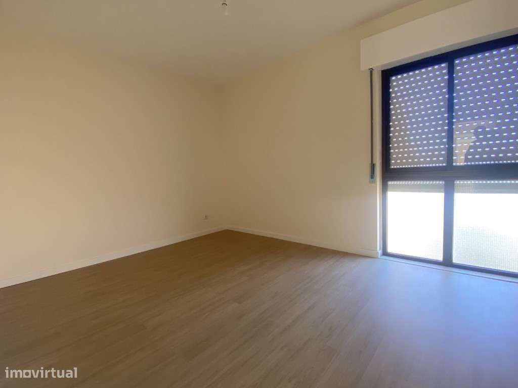 Apartamento T2 em Algueirão - Mem Martins-8