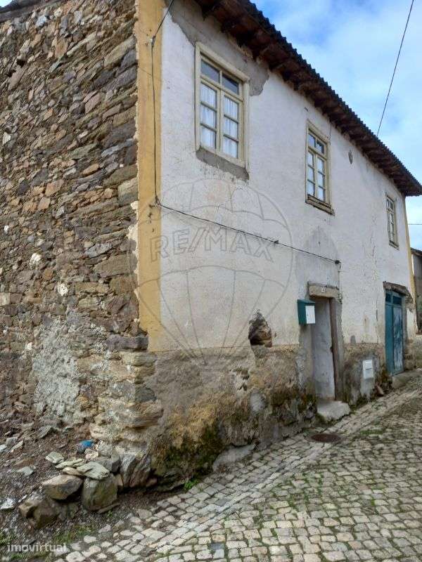 Moradia T2 para venda - Grande imagem: 2/8