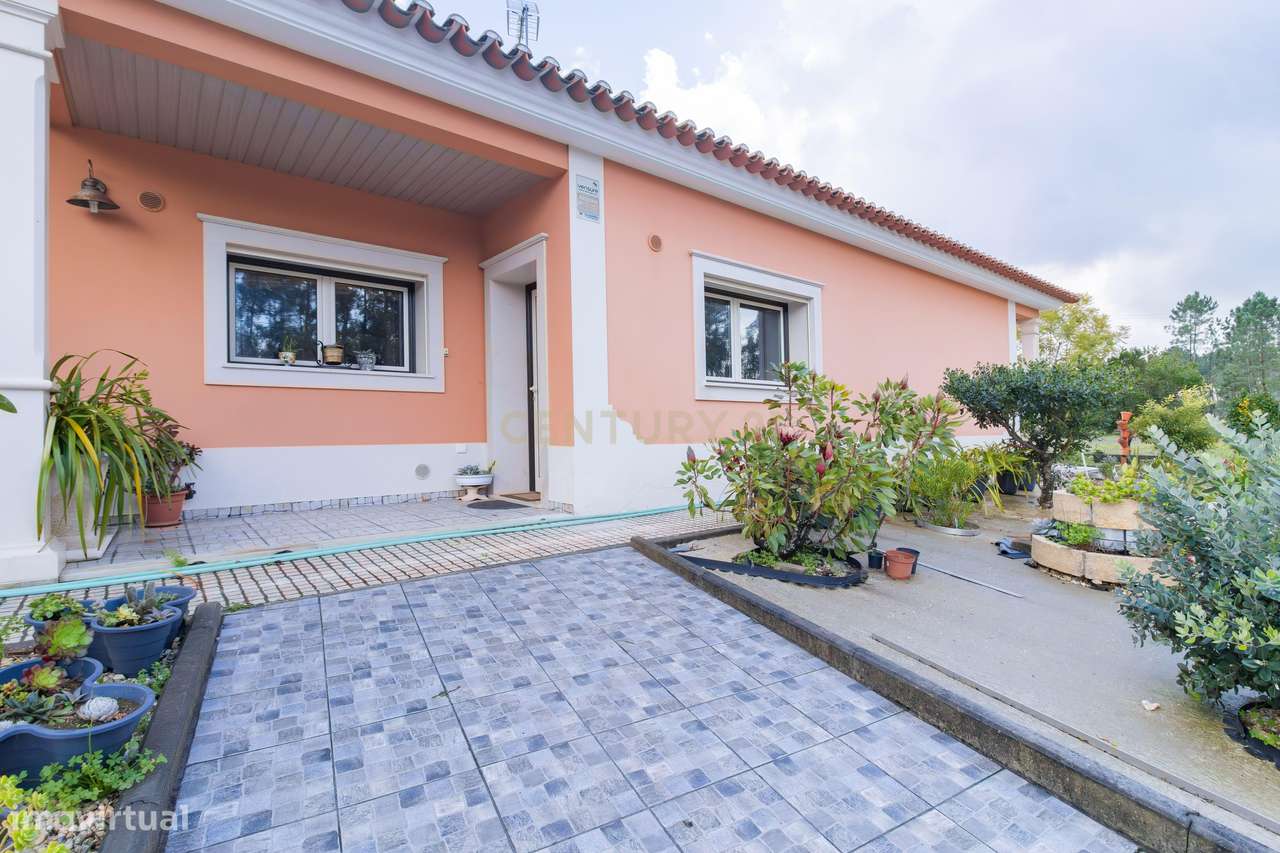 Moradia T3 Térrea com garagem e Jardim-32