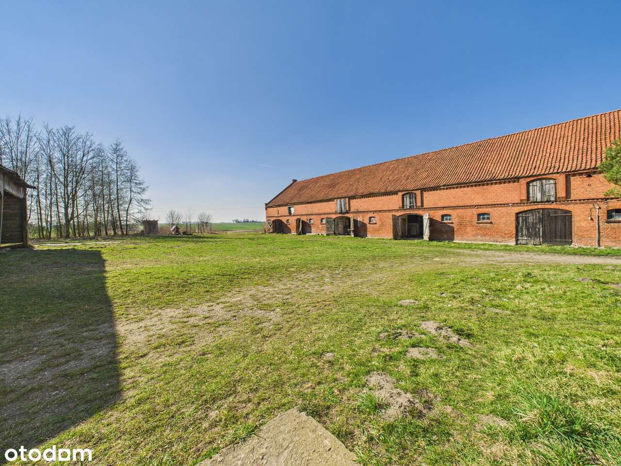 Gospodarstwo rolne-dom, budynek gospodarczy, staw i 14ha ziemi-5
