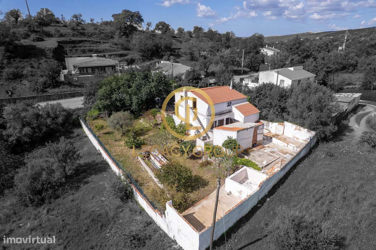 Moradia T3 com Quintal perto e com vista para o Ombria Resort Loulé - Grande imagem: 3/33