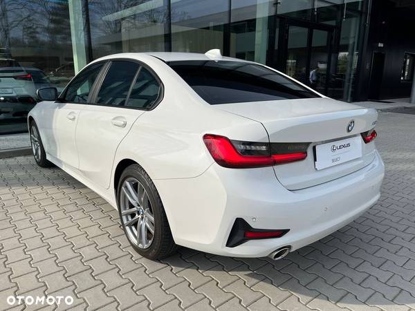 BMW Seria 3 320d Advantage - 14