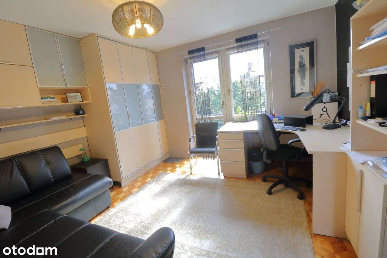 Twój dom rodzinny w spokojnej dzielnicy-14