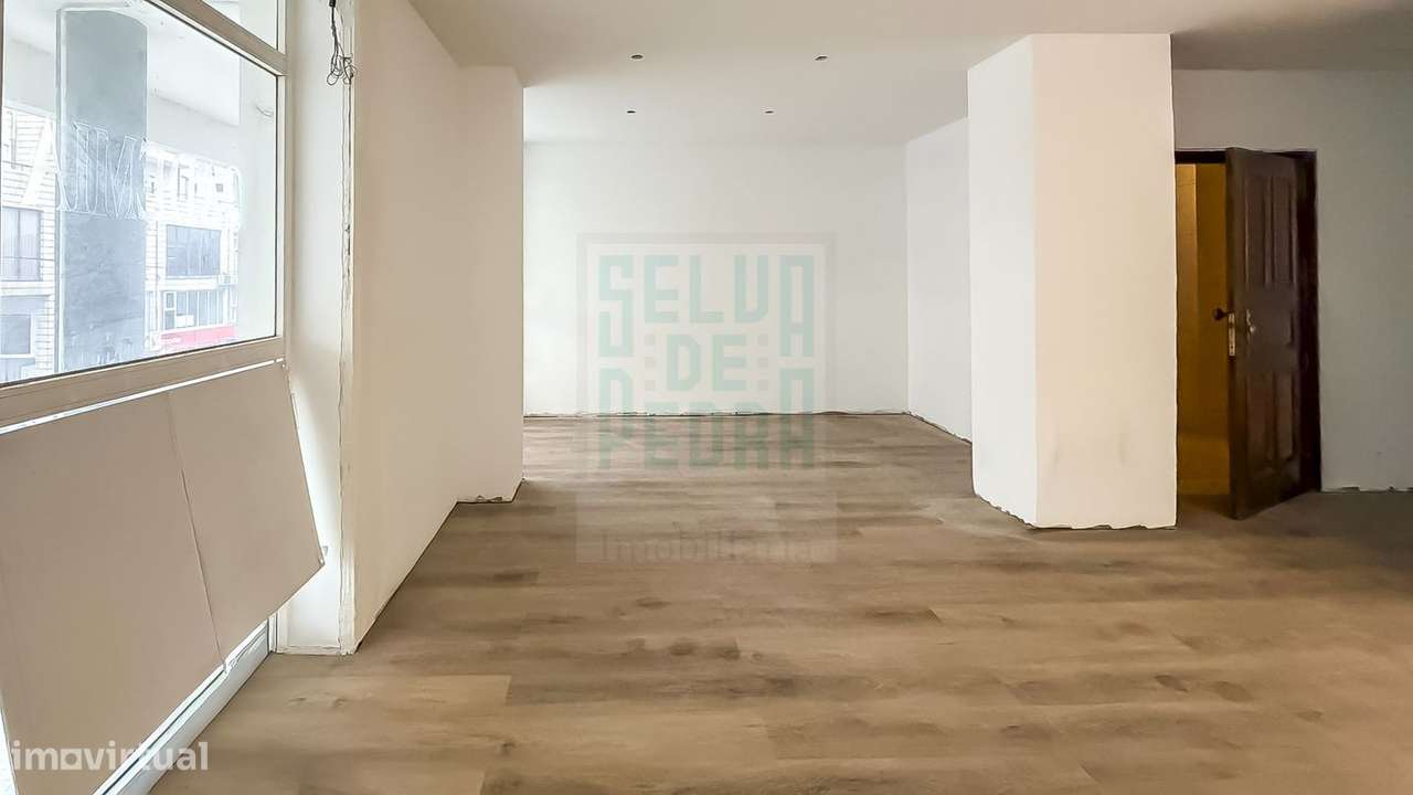 Apartamento T2+1 Centro de Paços de Ferreira-15