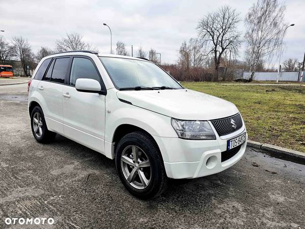 Suzuki Grand Vitara 2.0 De luxe - 8