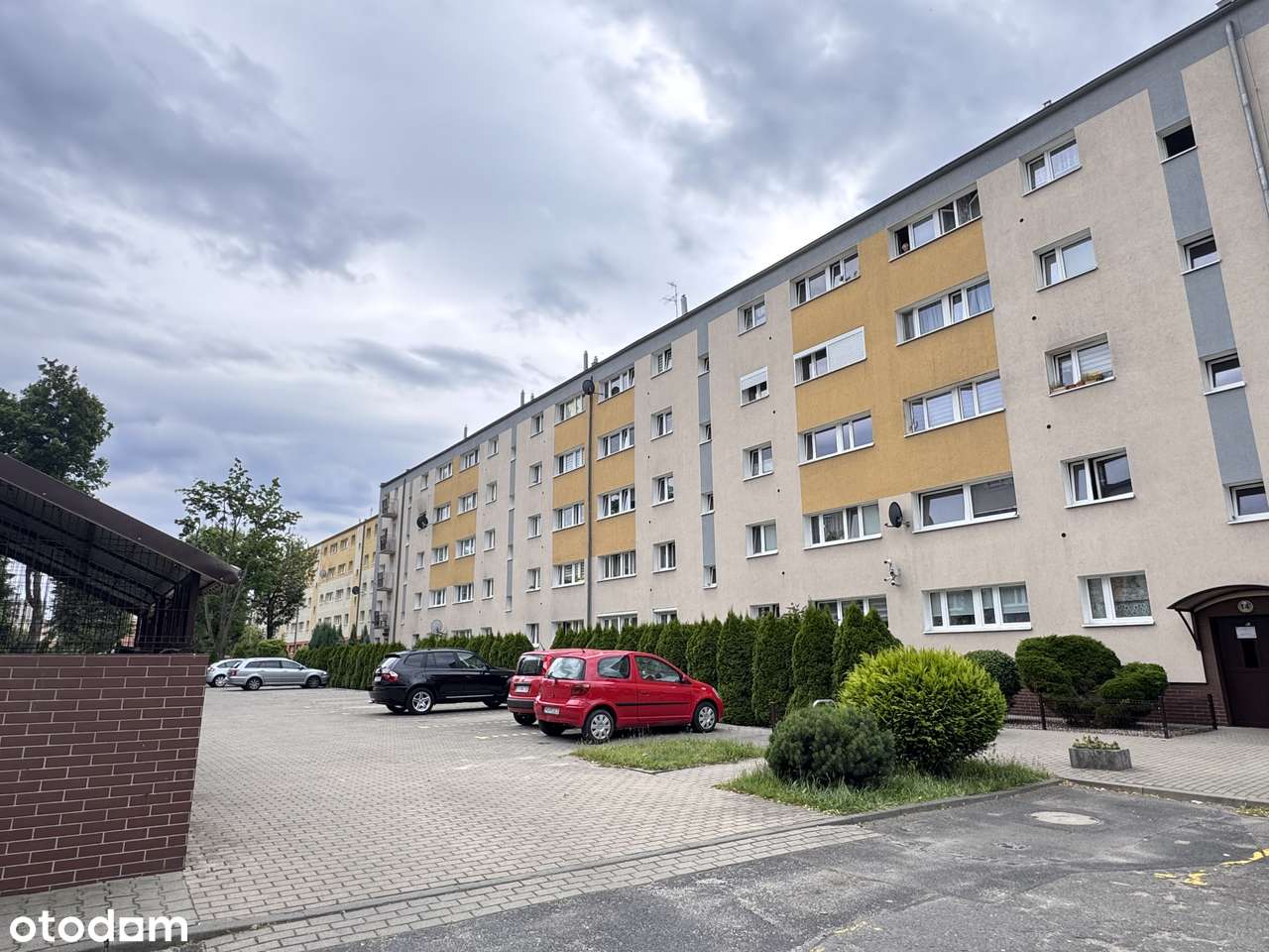 Ustawne, dwustronne, niezależny układ, duże możliwość aranżacji.-9