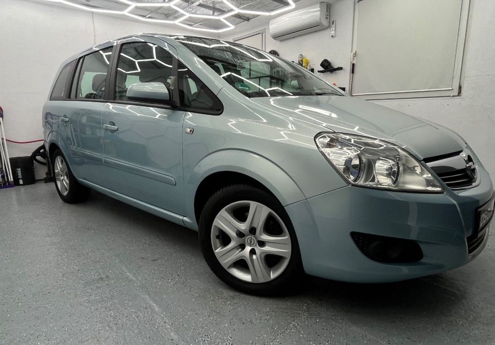 Opel Zafira B 2009