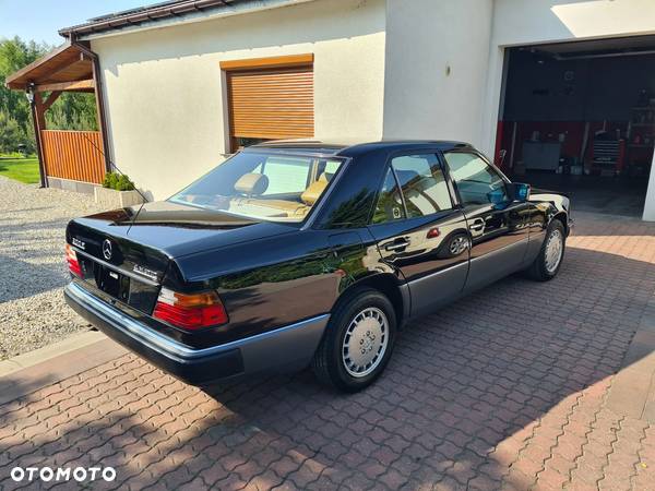 Mercedes-Benz W124 (1984-1993) - 4