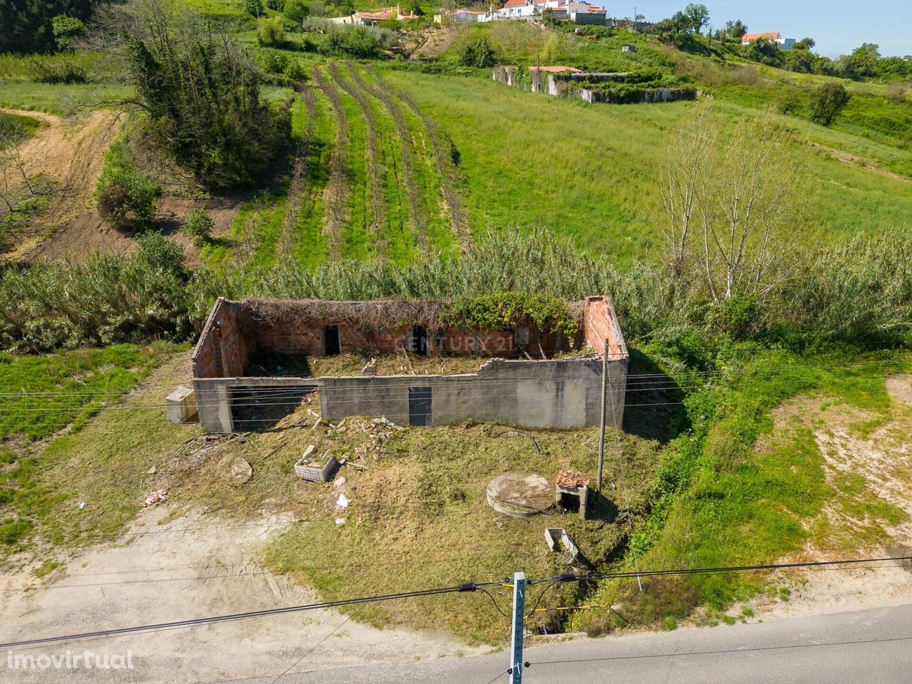 Armazém para restauro em Ribeira do Marete, Alcobaça