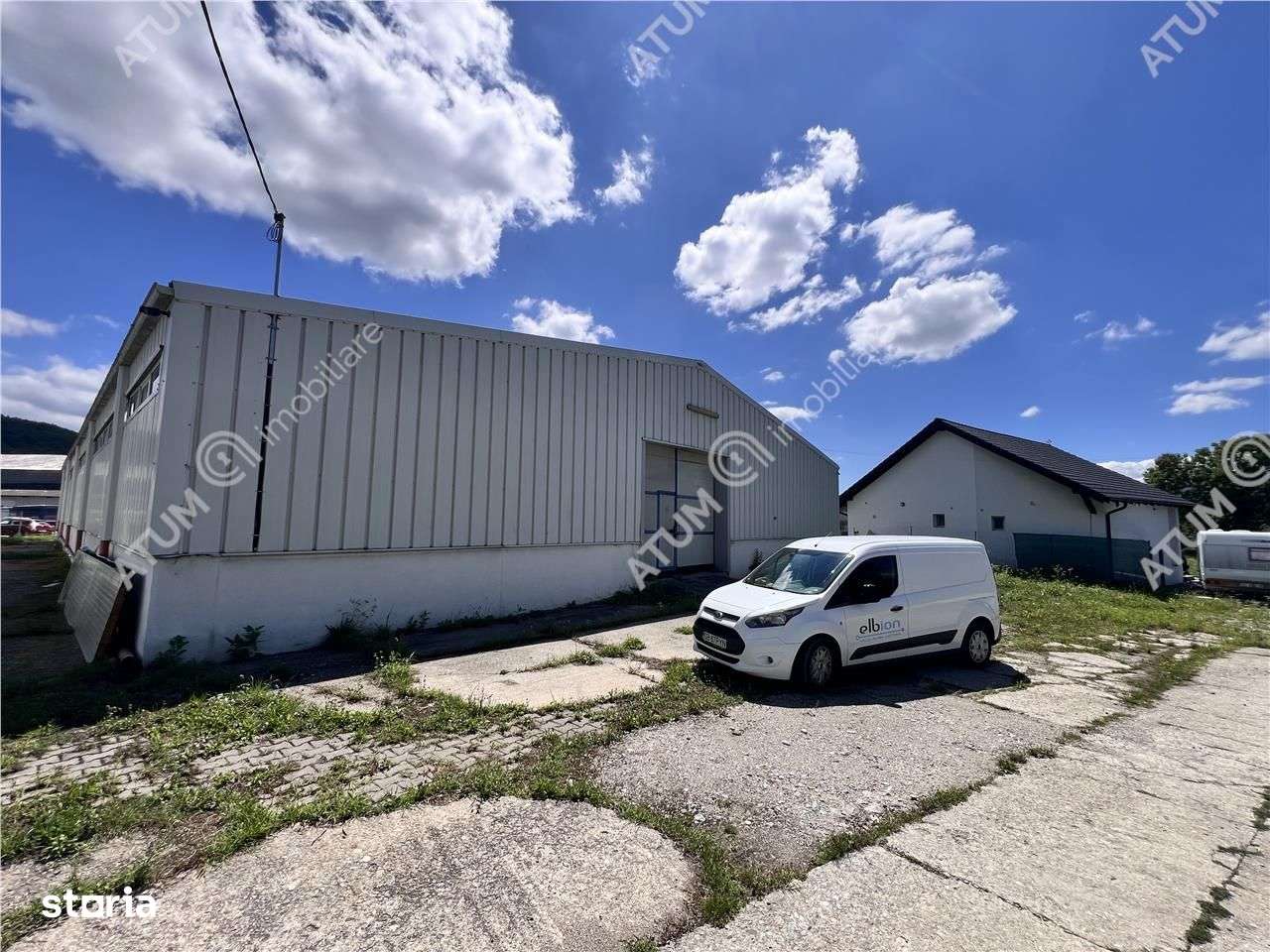 Hala de 918 mp utili si teren de 2400 mp cu acces de tir in Talmaciu - Imagine principală: 3/9