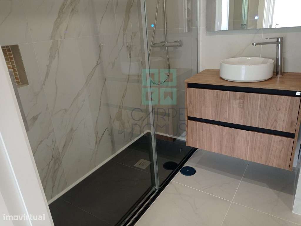 Apartamento T3 , remodelado, no Lumiar - Lisboa-30