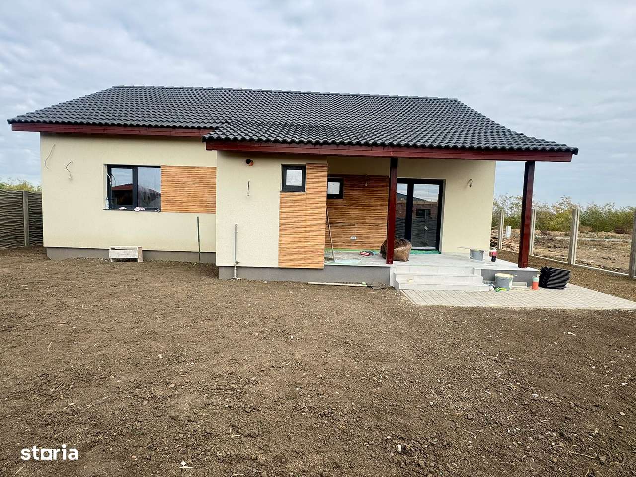 Casă individuală pe parter Moșnița Nouă  Toate utilitățile - Imagine principală: 5/14