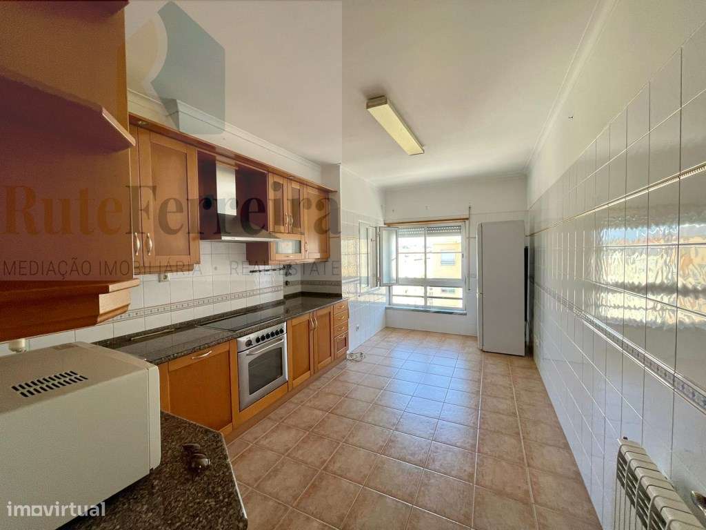 Apartamento T2 em Torres Vedras perto da CUF!!!! - Grande imagem: 2/20