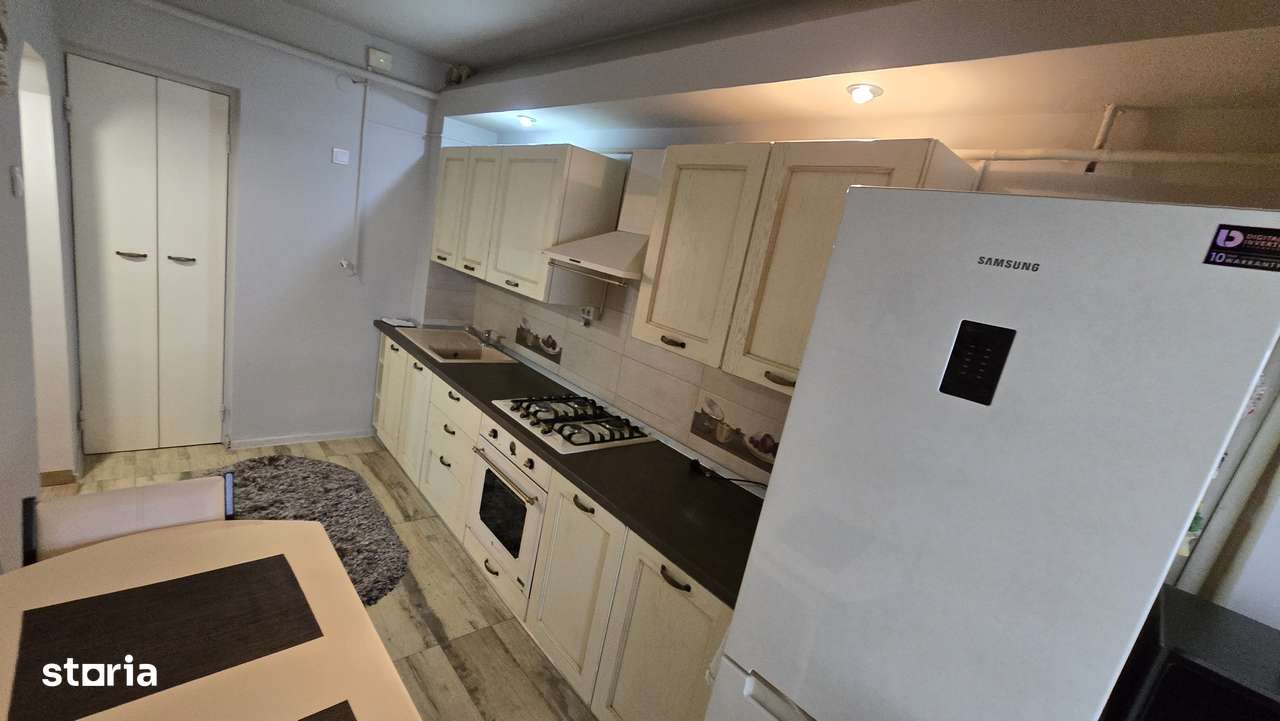 Apartament cu 3 camere de vanzare, etajul 1, Focsani-16