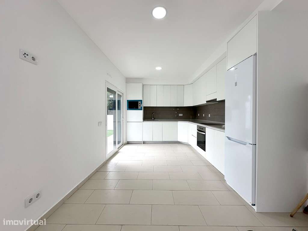 Moradia a Venda na Lagoa de Albufeira - Exclusividade, Conforto e L... - Grande imagem: 4/16