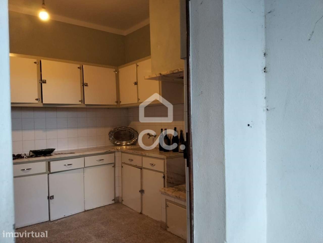 Moradia T5 inserida em lote de 376 m²-47