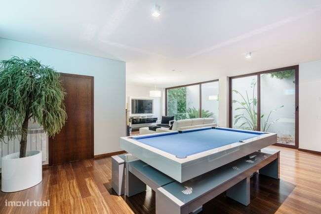 Exclusiva Moradia Individual Moderna e Luxuosa - Grande imagem: 4/50