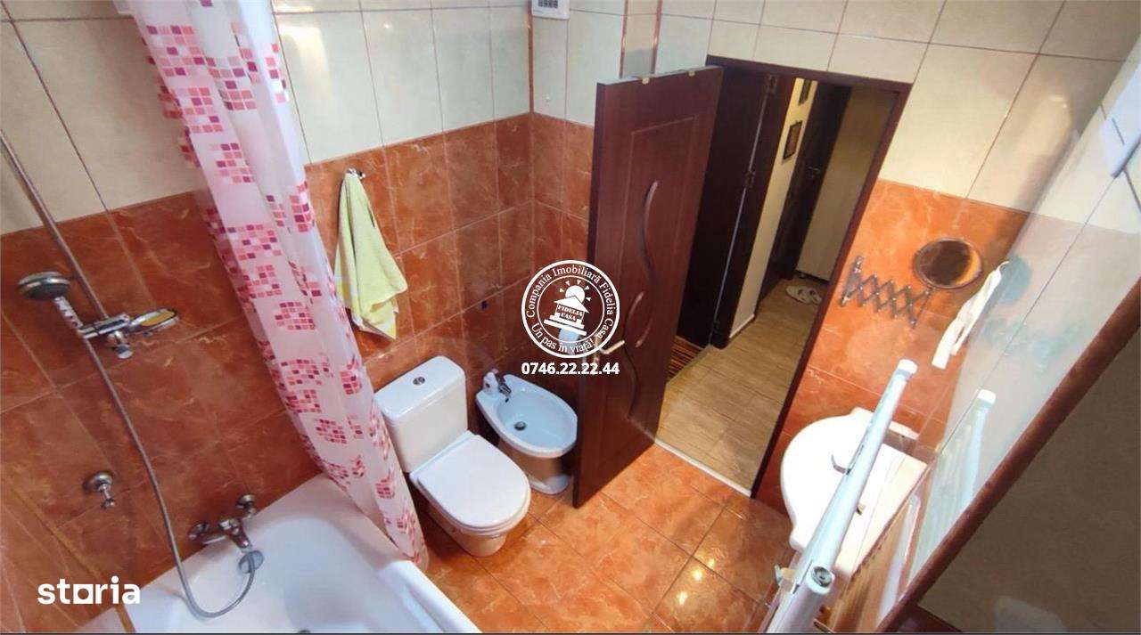 Apartament 3 camere de vanzare Dacia-4