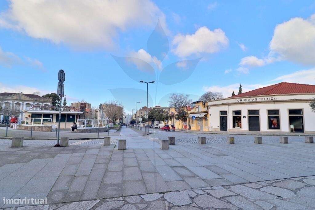 Venda apartamento T2 totalmente renovado em Maximinos-42