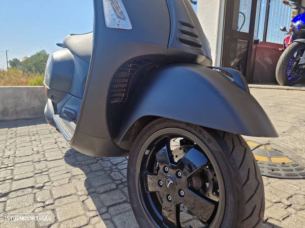 Vespa GTS Super - 4