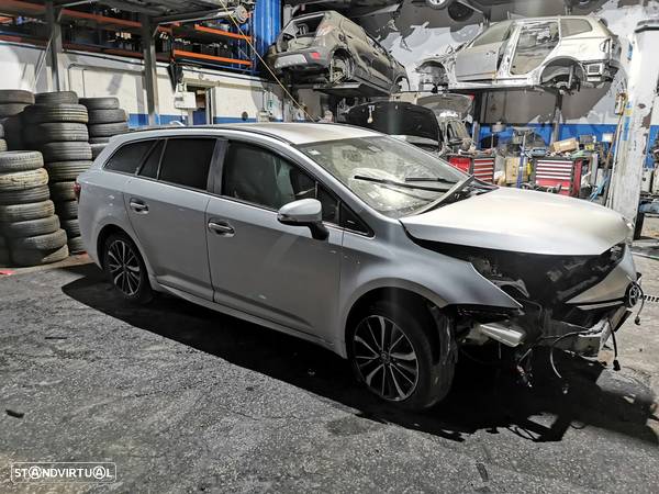 Peças Toyota Avensis SW do ano 2016 - 1