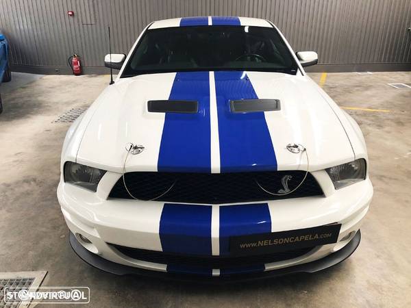 Ford Mustang Shelby GT500 V8 5.4
Supercharged - 12