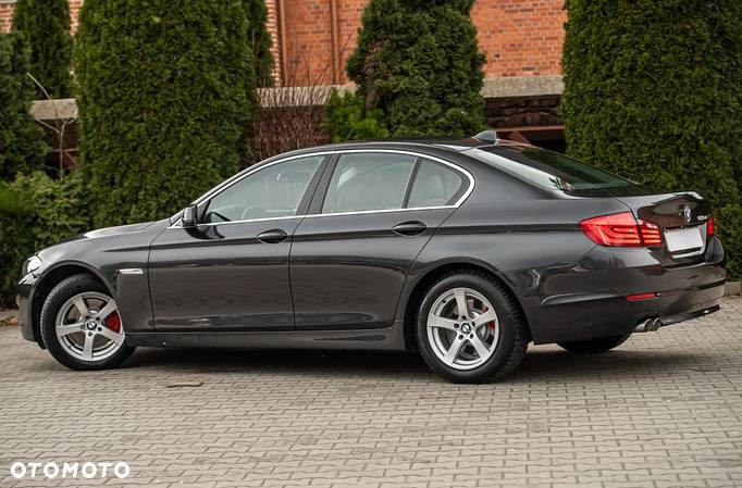 BMW Seria 5 520d xDrive Luxury Line - 10