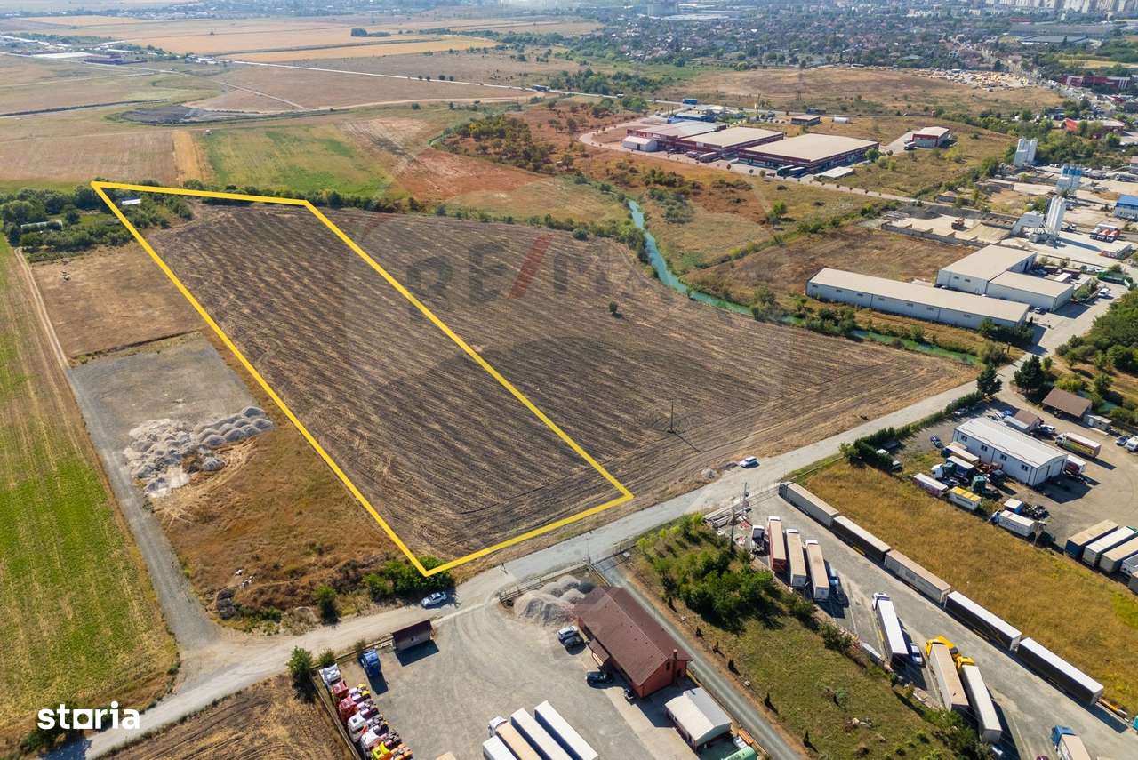 Investiție Arad: 20.000 mp teren cu utilități și acces drum - Imagine principală: 1/17