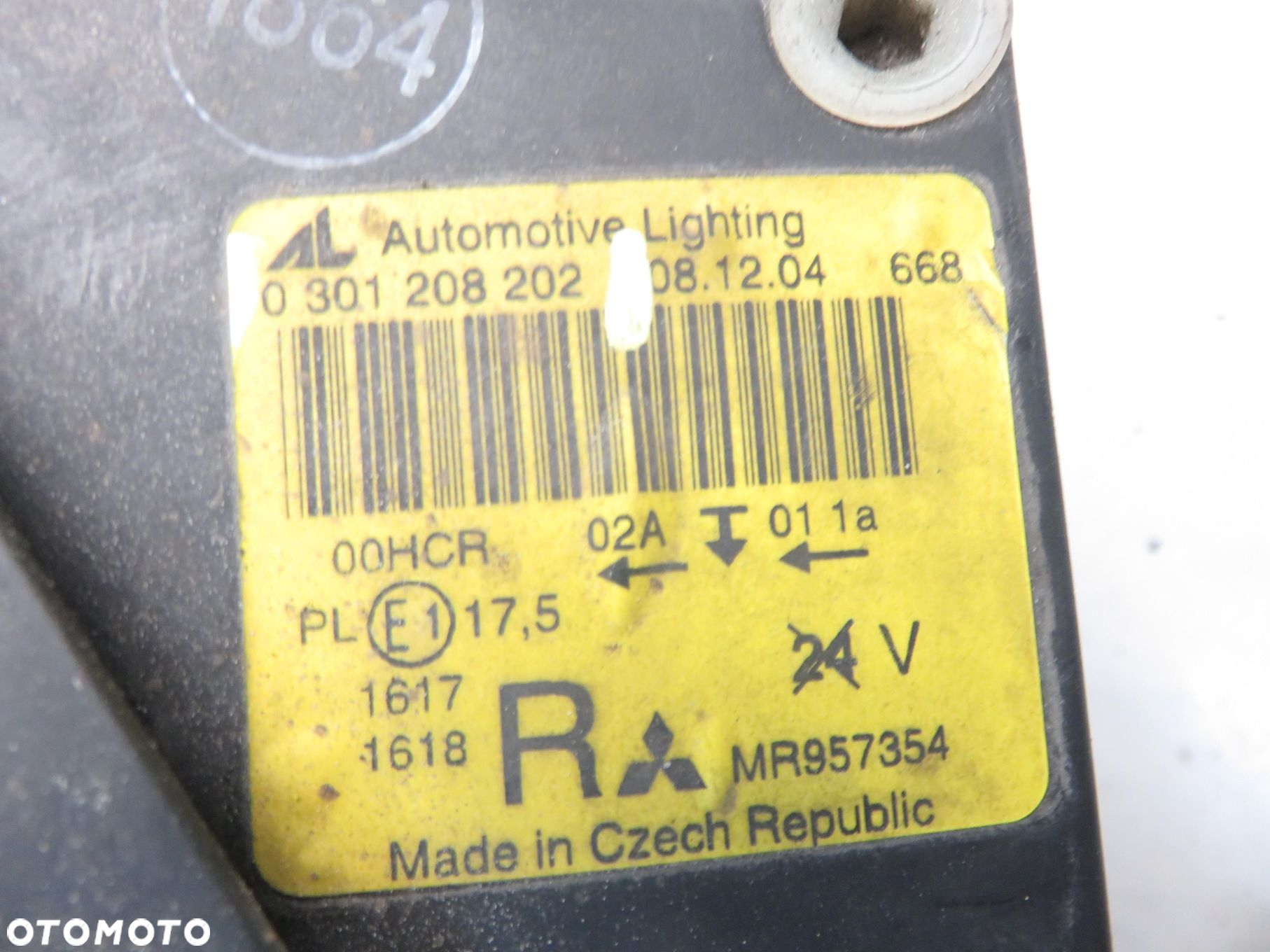 LAMPA PRAWA PRZEDNIA MITSUBISHI COLT VI 0301208202 - 6