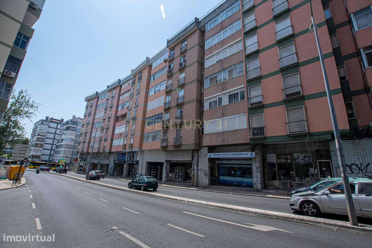 Apartamento T2 Totalmente Remodelado | Odivelas-20