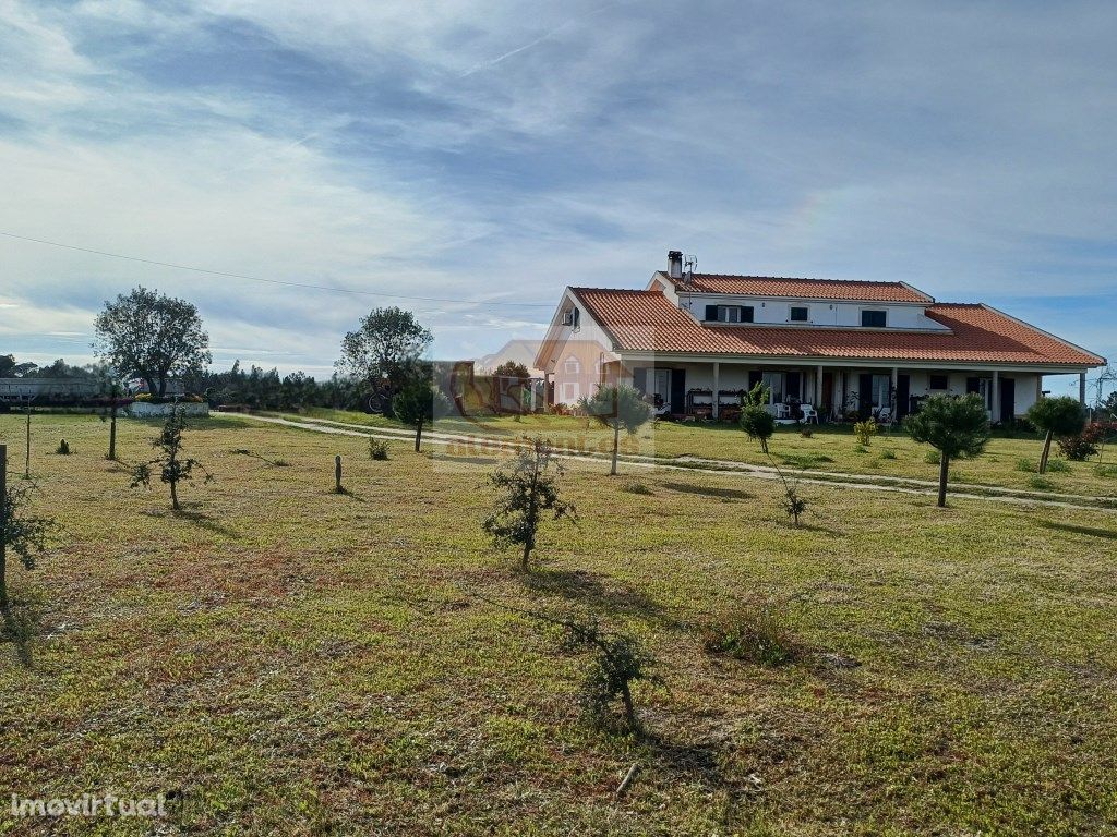 Quinta com casa e piscina a 25 minuto...