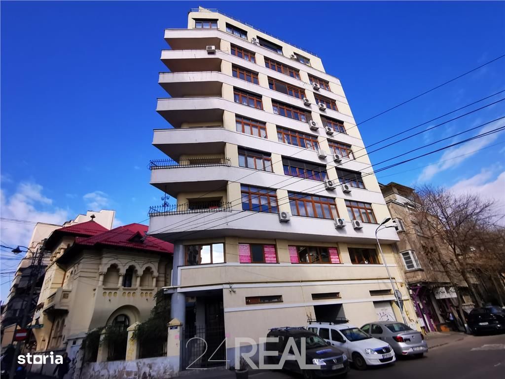 Inchiriere apartament si terasa, in strada Toamnei