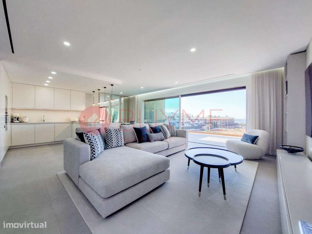 Apartamento T2 Luminoso com Vista Mar em Quarteira-6
