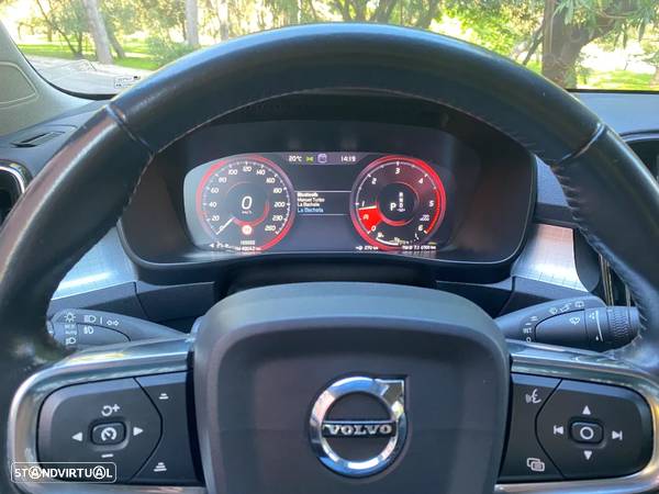 Volvo XC 40 2.0 D3 Momentum Geartronic - 23