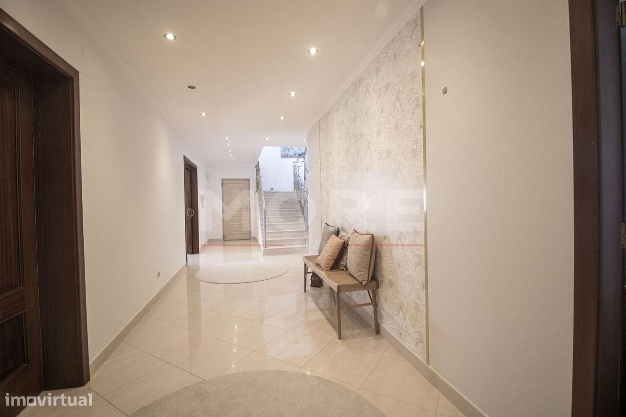 Moradia T5 independente de Gaveto - Caldas da Rainha-13