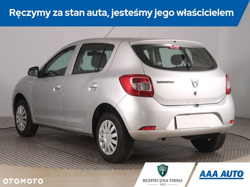 Dacia Sandero - 5