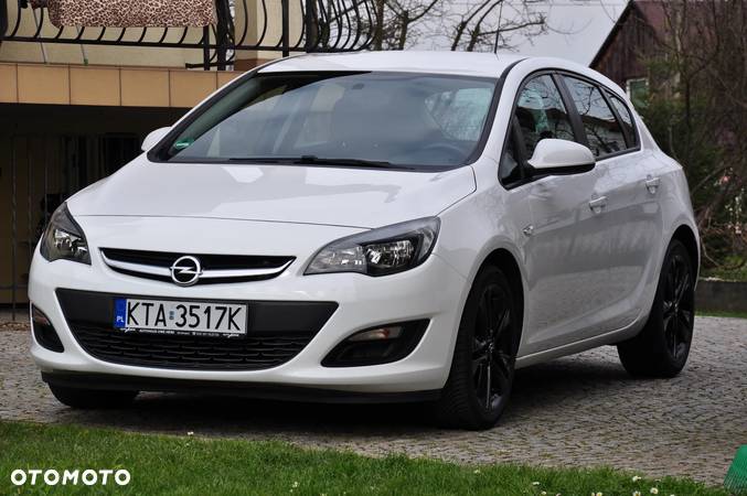 Opel Astra IV 1.4 T Active - 1