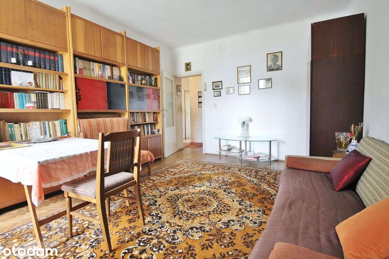 3/4 pokoje-osobna kuchnia/niska kamienica/Metro-0