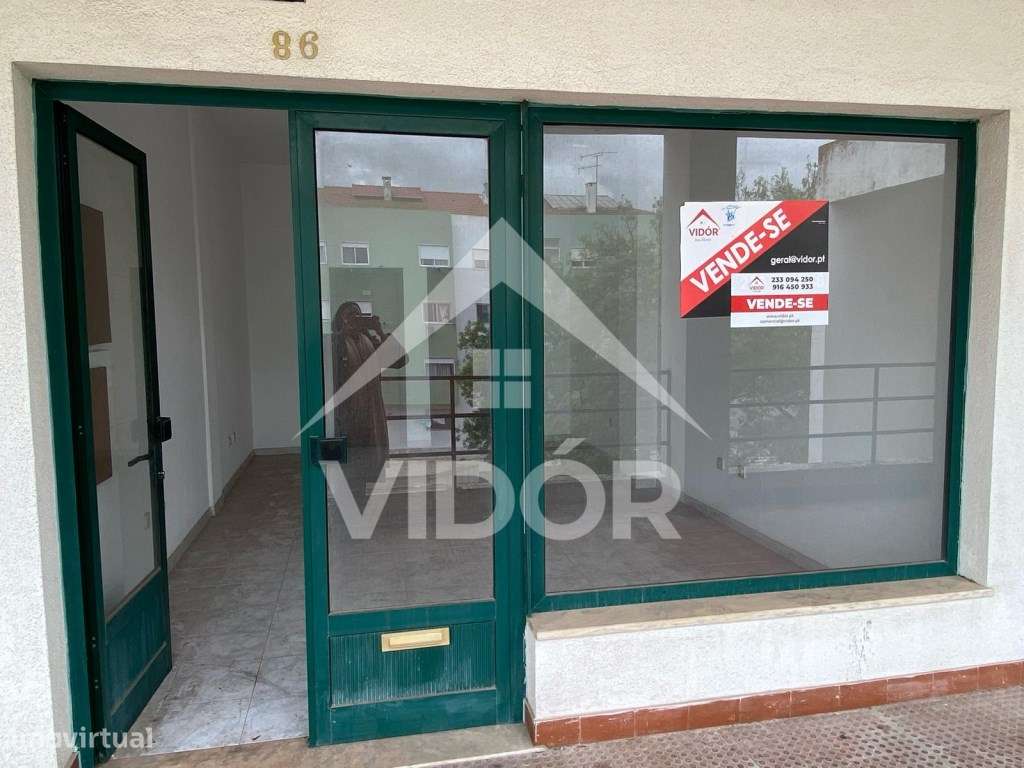 Loja no Novo Mercado Municipal da Baixa da Banheira - CR - Grande imagem: 1/6