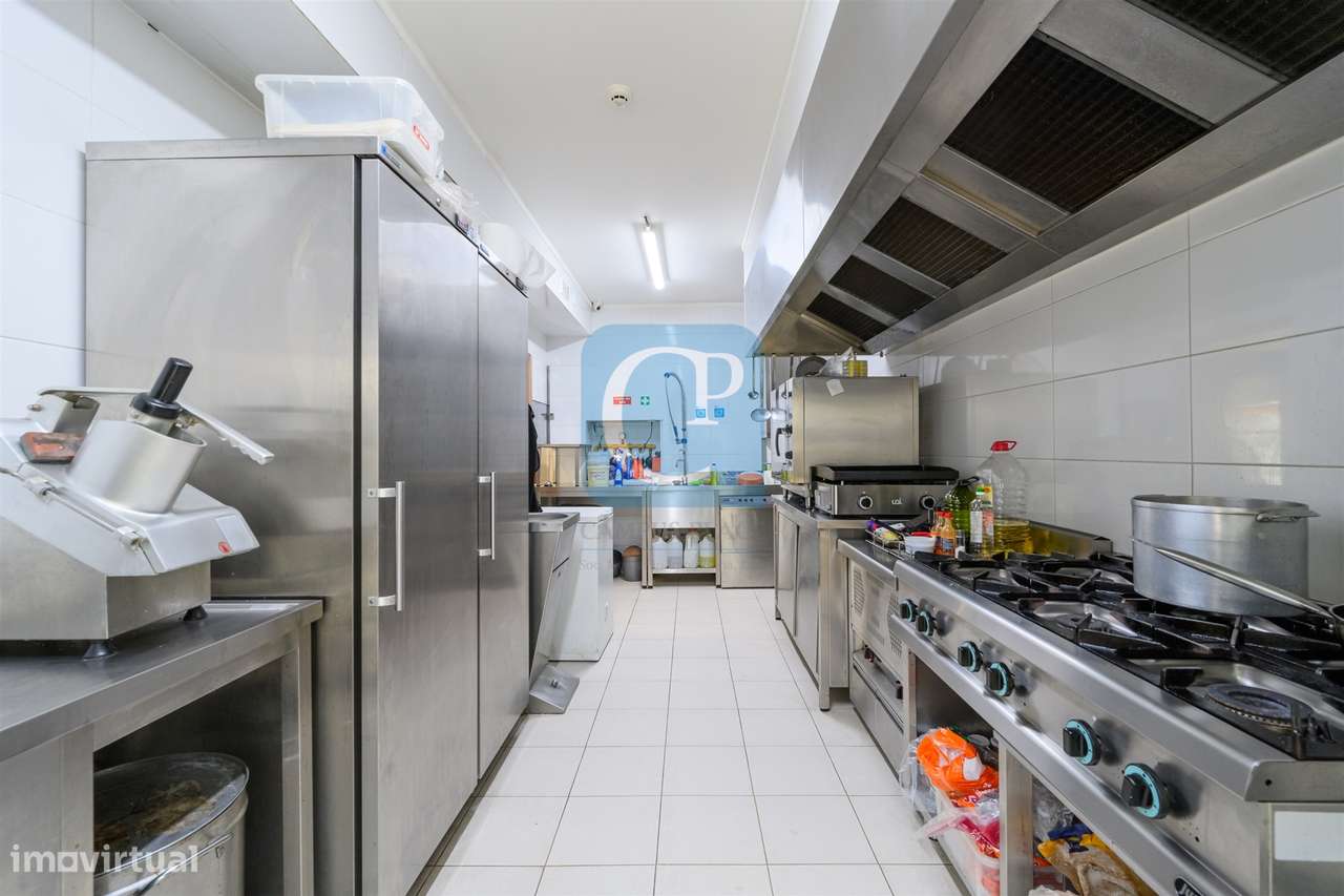 Loja/Restaurante à Rua Santos Pousada, Bonfim, Porto - Grande imagem: 5/20