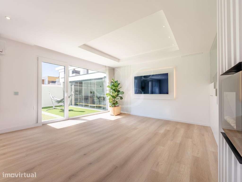 Moradia T3 c/ piscina e barbecue | Cascais-36