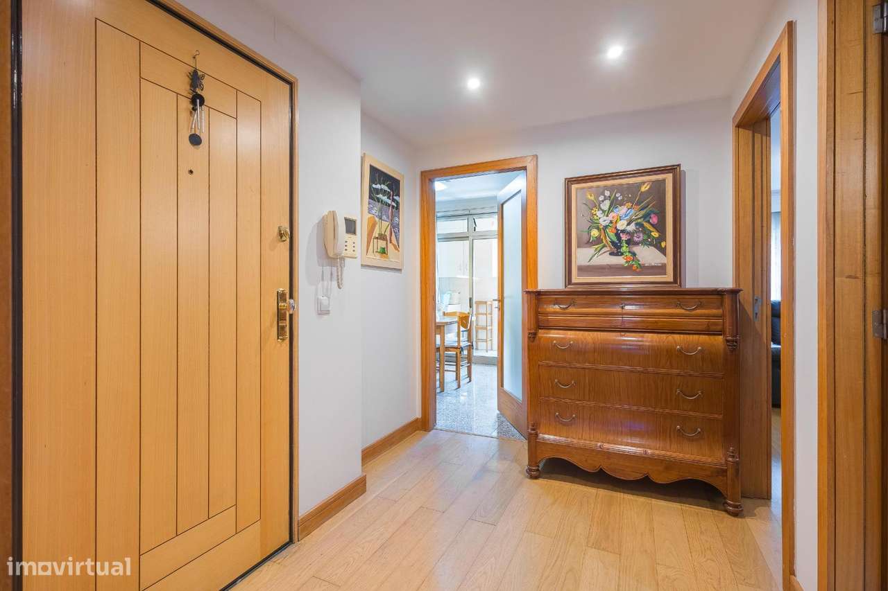 Apartamento T3 Exclusivo na Rua Soares dos Reis – Vila Nova de Gaia-5