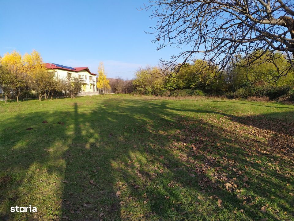 Proprietar Teren intravilan DE VÂNZARE (negociabil) sat Bobolia -PH