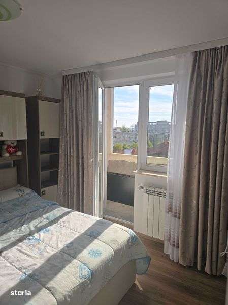 Vand apartament drobeta turnu severin - Imagine principală: 4/8