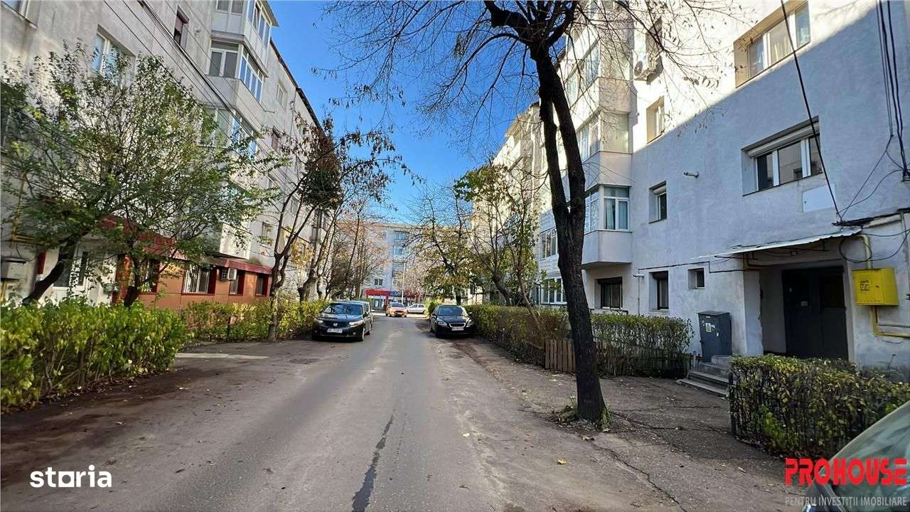 Apartament cu 3 camere decomandat - 70 mp - Zona Adriatica, Str. Aleea-1