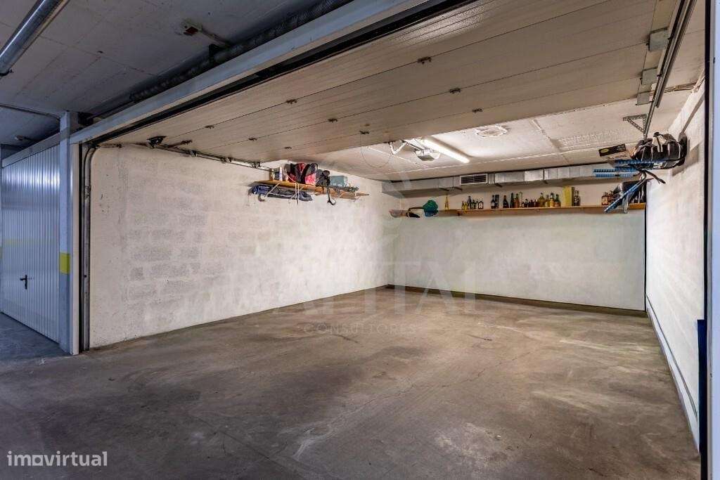 Apartamento T5 Duplex Exclusivo em Primeira Linha de Mar-48